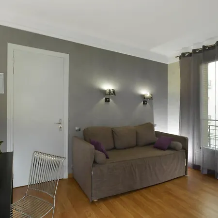 Carladez Cambronne 3* Parigi