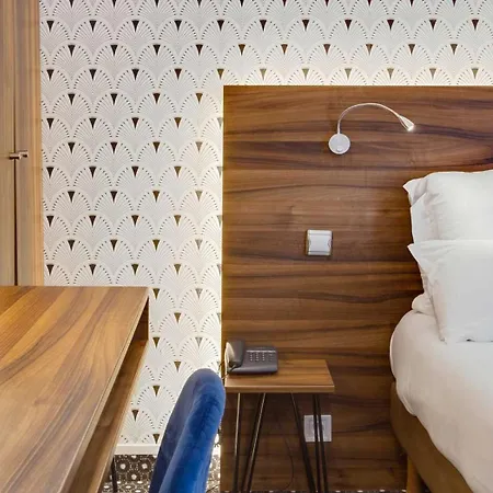 Hotel Carladez Cambronne Parigi