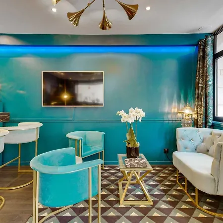 Hotel Carladez Cambronne Parigi