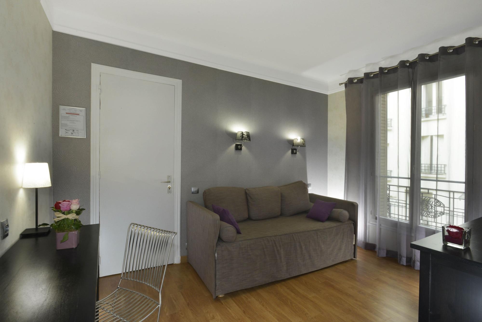 Carladez Cambronne 3* Parigi