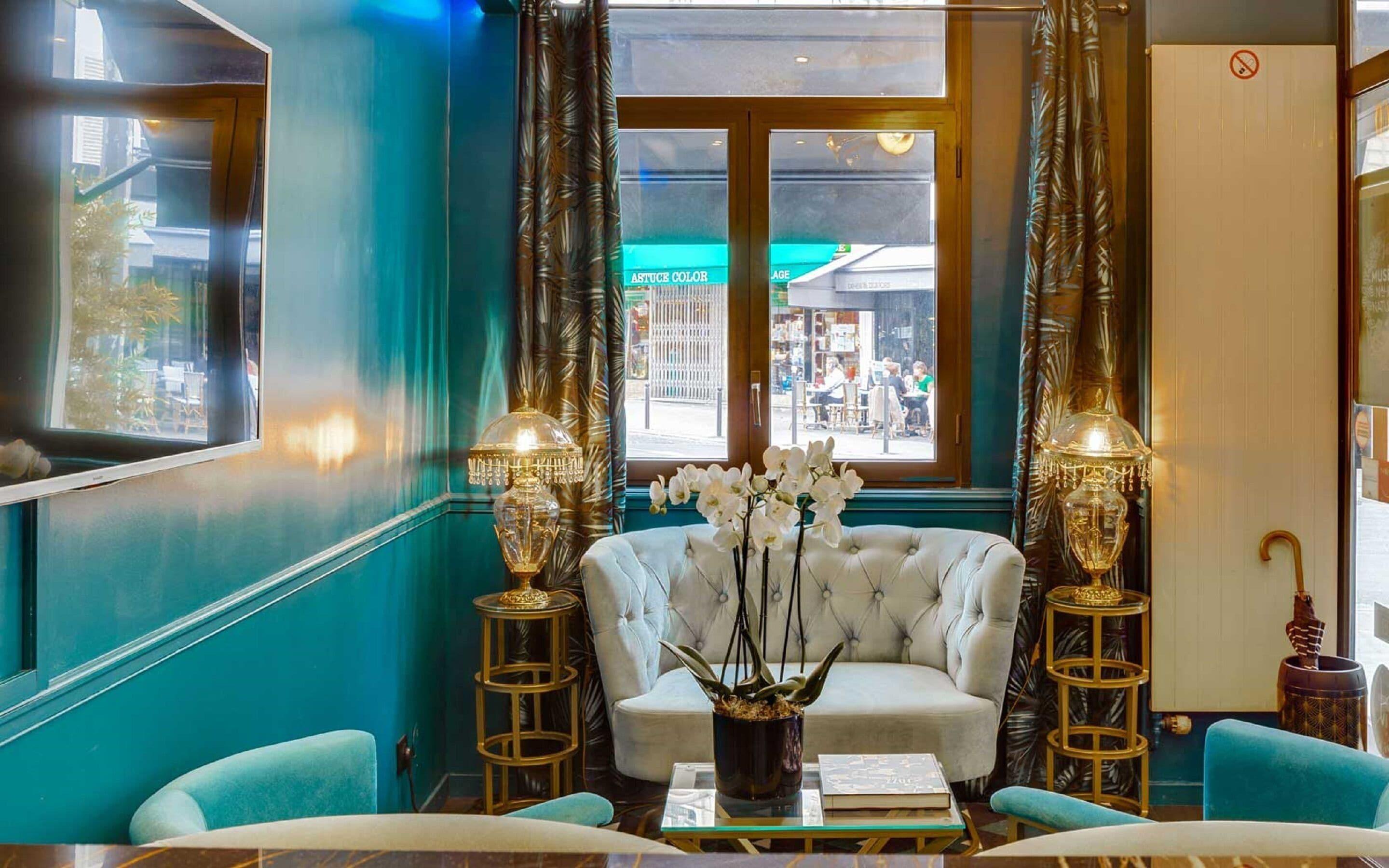 Carladez Cambronne Hotel