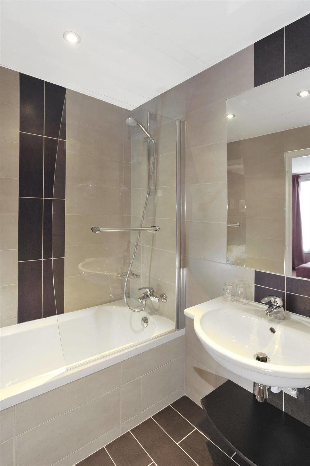 Carladez Cambronne 3* Parigi