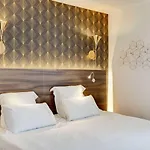 Hotel Carladez Cambronne 3*
