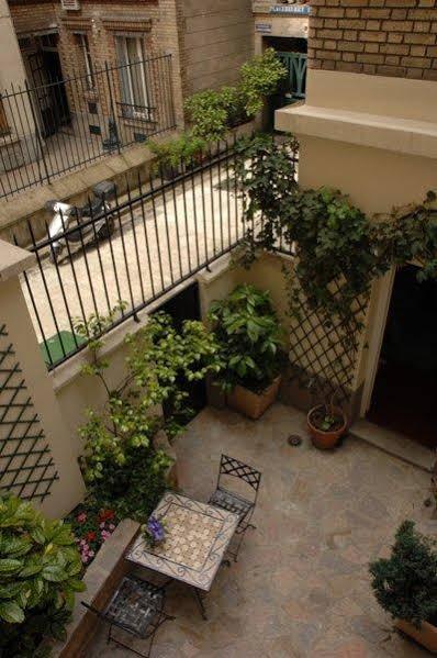 Carladez Cambronne 3*