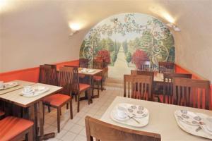 Carladez Cambronne Hotel 3*